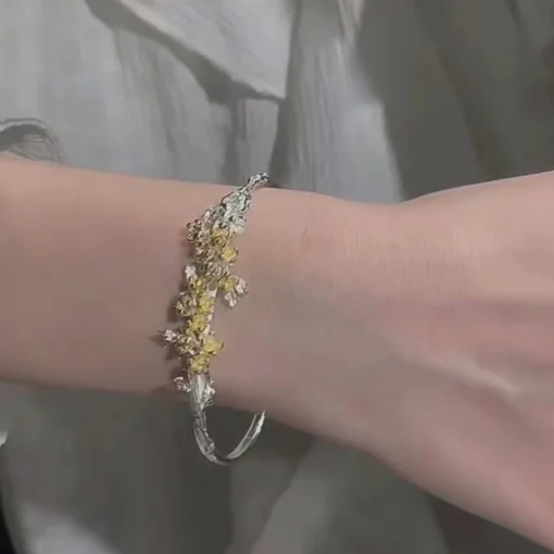 Bracelet